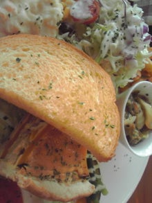 YUUNA BLOG-111226_1517~01.jpg