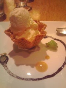 YUUNA BLOG-120824_2134~01.jpg