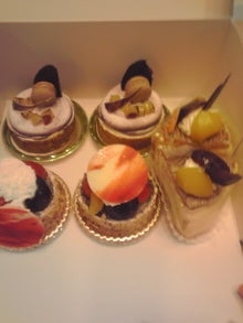 YUUNA BLOG-121110_1531~01.jpg